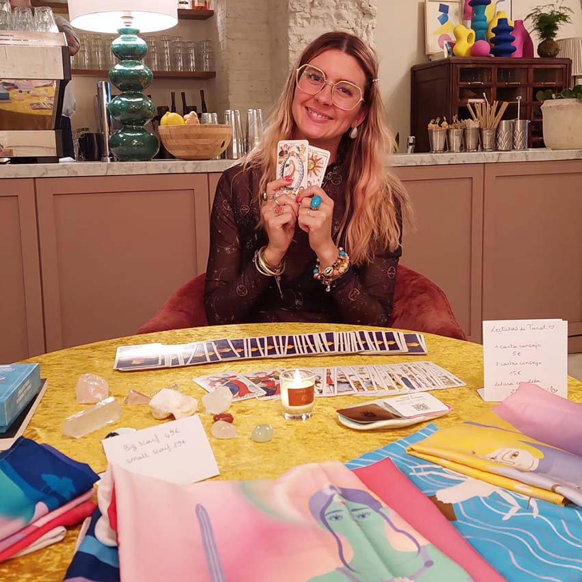 Live Tarot Reading 30 min